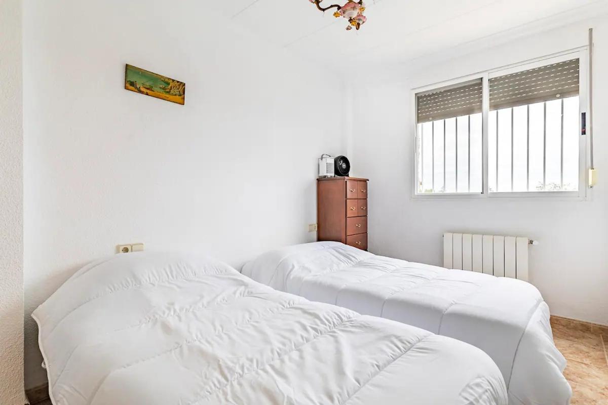 Charming House With Private Tennis Court And Pool Catadau Eksteriør bilde