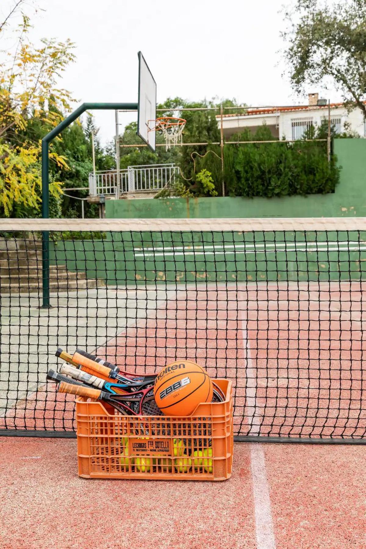 Charming House With Private Tennis Court And Pool Catadau Eksteriør bilde